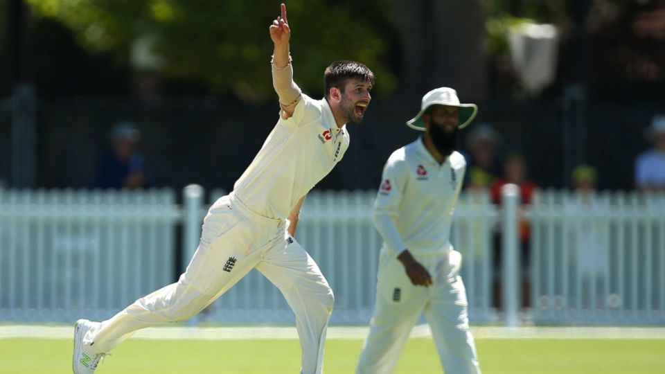 Mark Wood struck twice in the morning