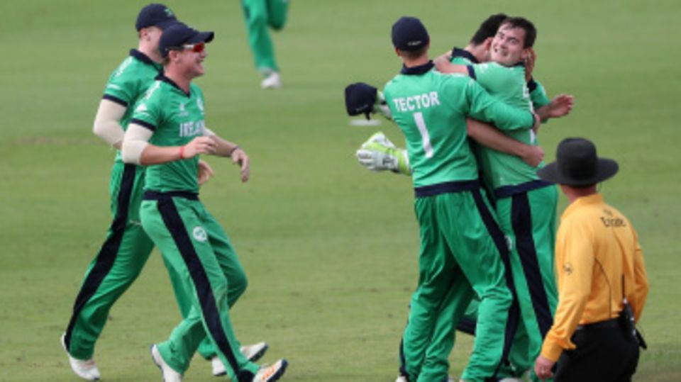 The Ireland players celebrate their thrlling win