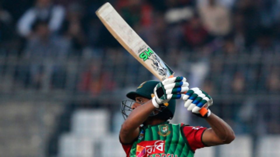 Mahmudullah carves one over the point region