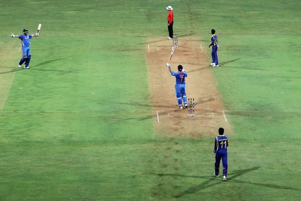 Kulasekara… Yuvraj… Dhoni the man