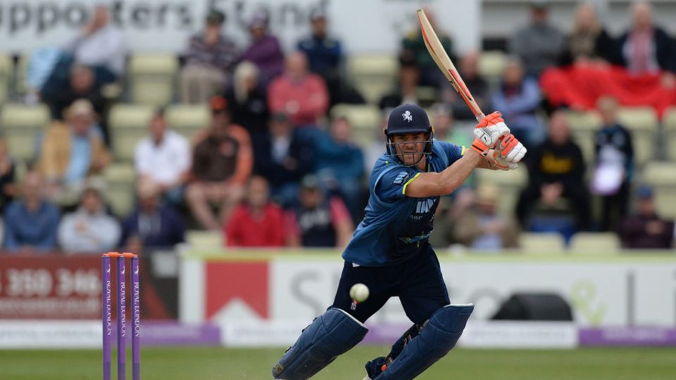 Heino Kuhn made his fourth one-day hundred in five innings