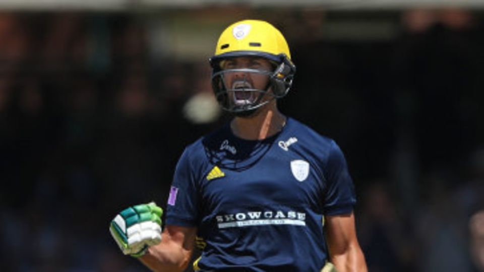Rilee Rossouw reaches his century