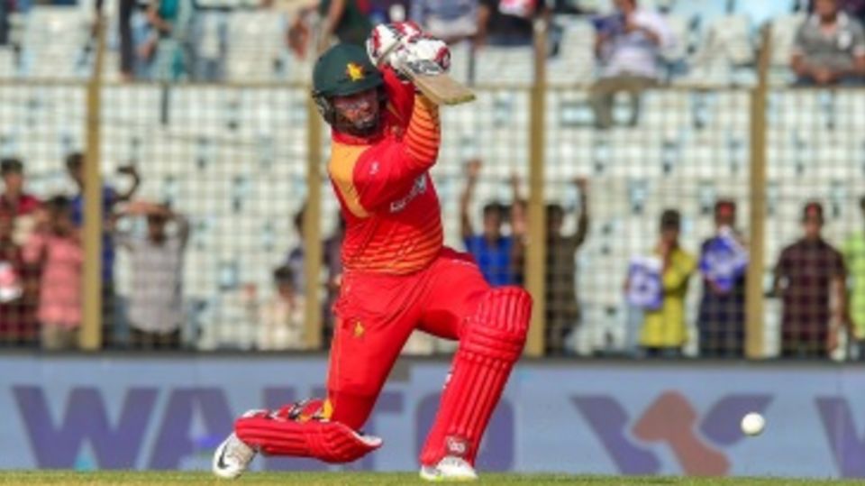 Brendan Taylor crunches a drive
