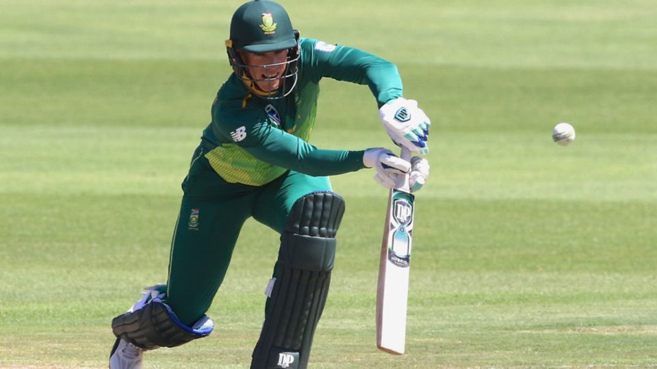 Rassie van der Dussen gets forward to punch