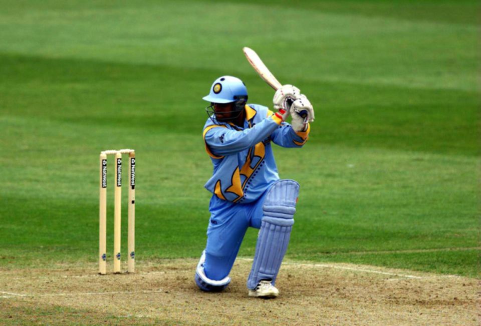 Rahul Dravid hit 17 fours and one six in his 129-ball 145