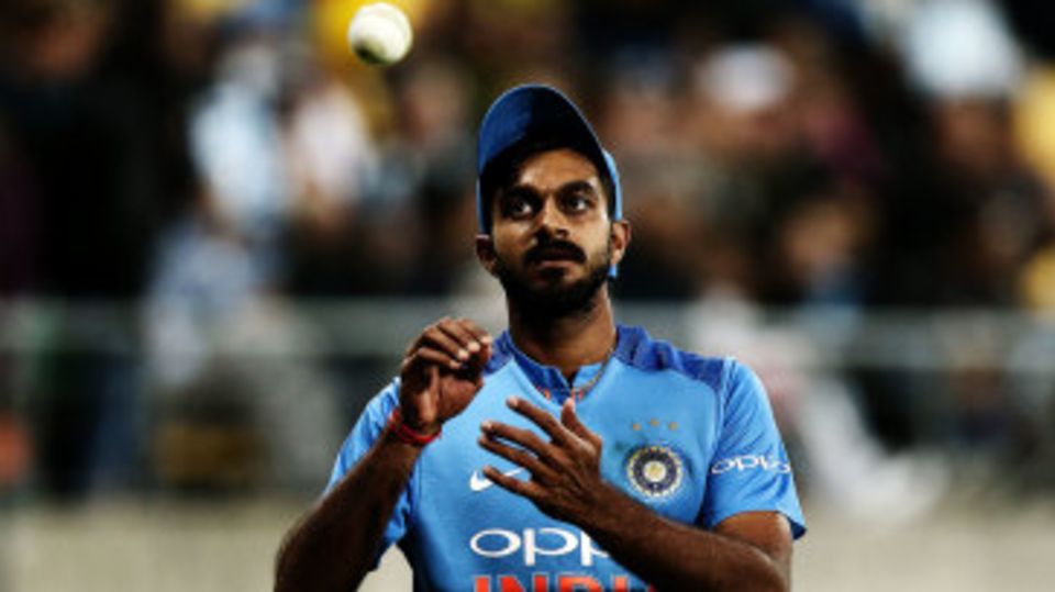 Vijay Shankar tosses the ball up