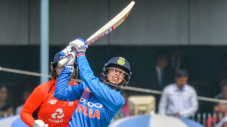 Smriti Mandhana goes big on the leg side