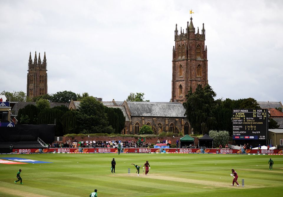 Why are commentators going to great lengths to confuse us about where the ball lands?