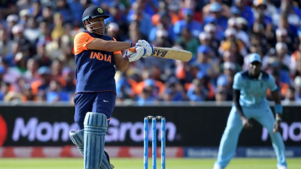 MS Dhoni struggled to accelerate during a steep chase