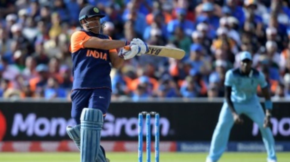 MS Dhoni struggled to accelerate during a steep chase