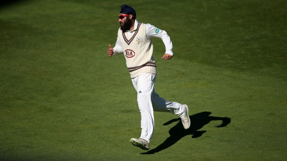 Amar Virdi in action for Surrey in 2018