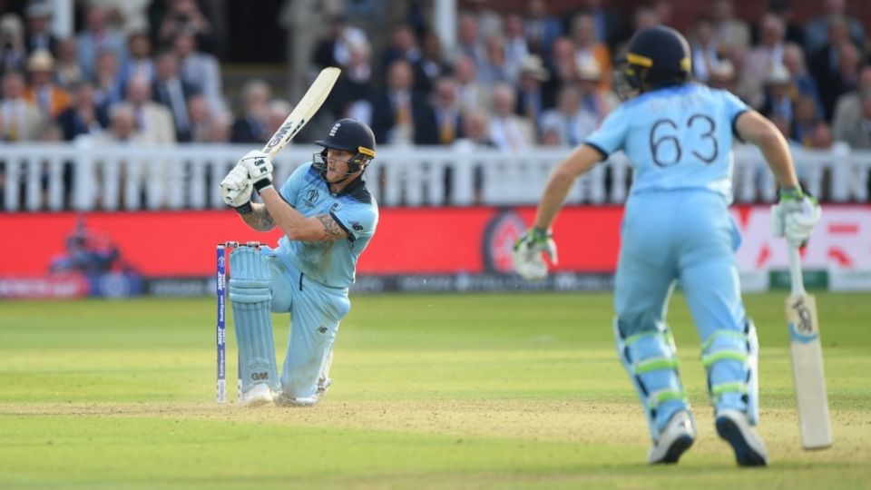 Ben Stokes and Jos Buttler add 15 runs in the Super Over