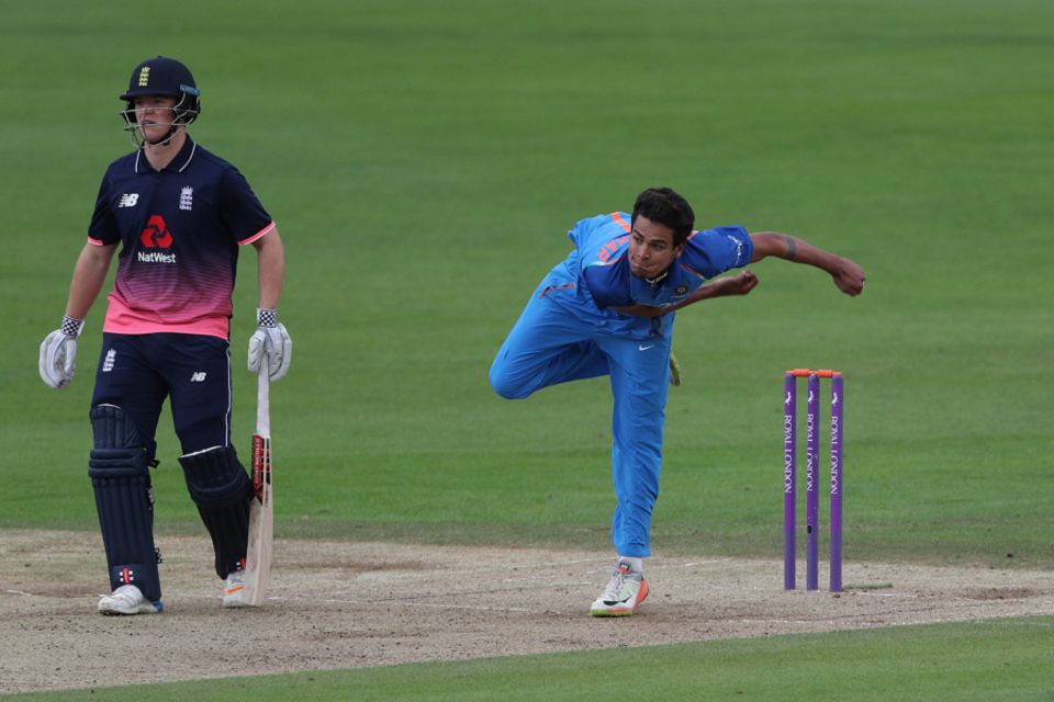 Rahul Chahar bowls for India Under-19s in England in 2017