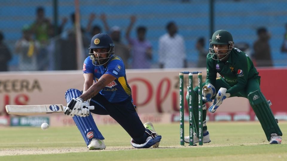 Danushka Gunathilaka plays a reverse sweep