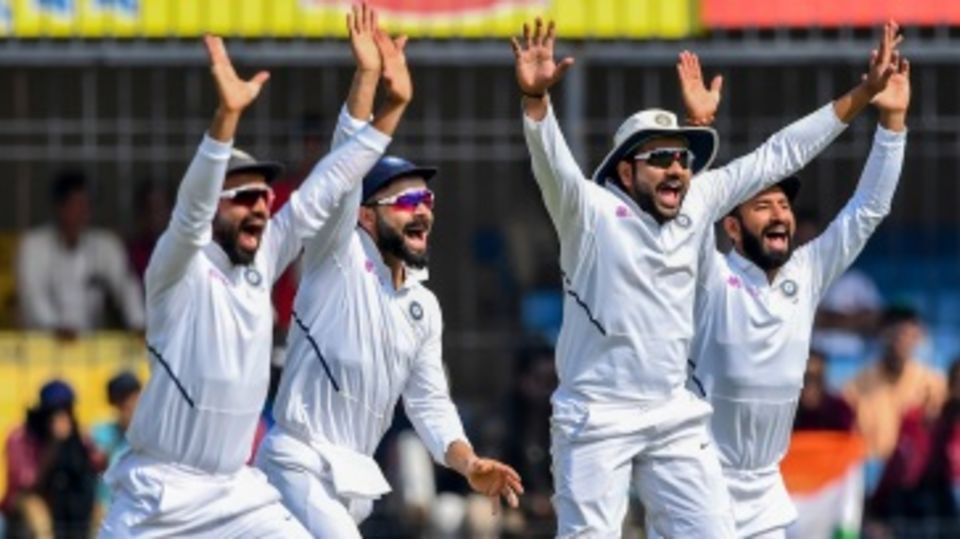 Ajinkya Rahane, Virat Kohli, Rohit Sharma and Cheteshwar Pujara go up in appeal