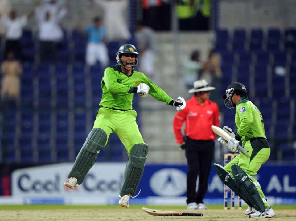 Spooktacular: Abdul Razzaq hauled Pakistan over the line with a 72-ball 109 on Halloween in 2010