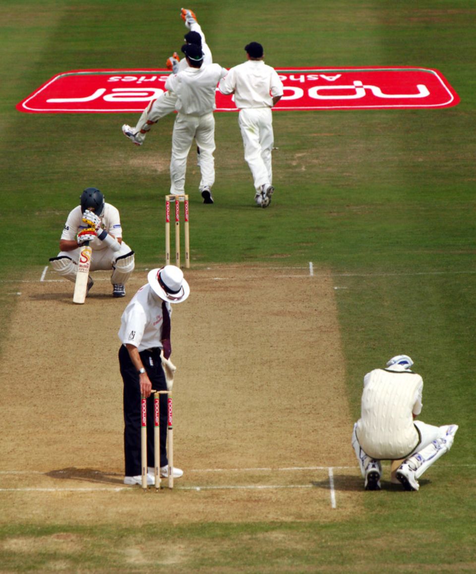 Despite Brett Lee and Michael Kasprowicz's dogged stand, Australia lost by a mere three runs