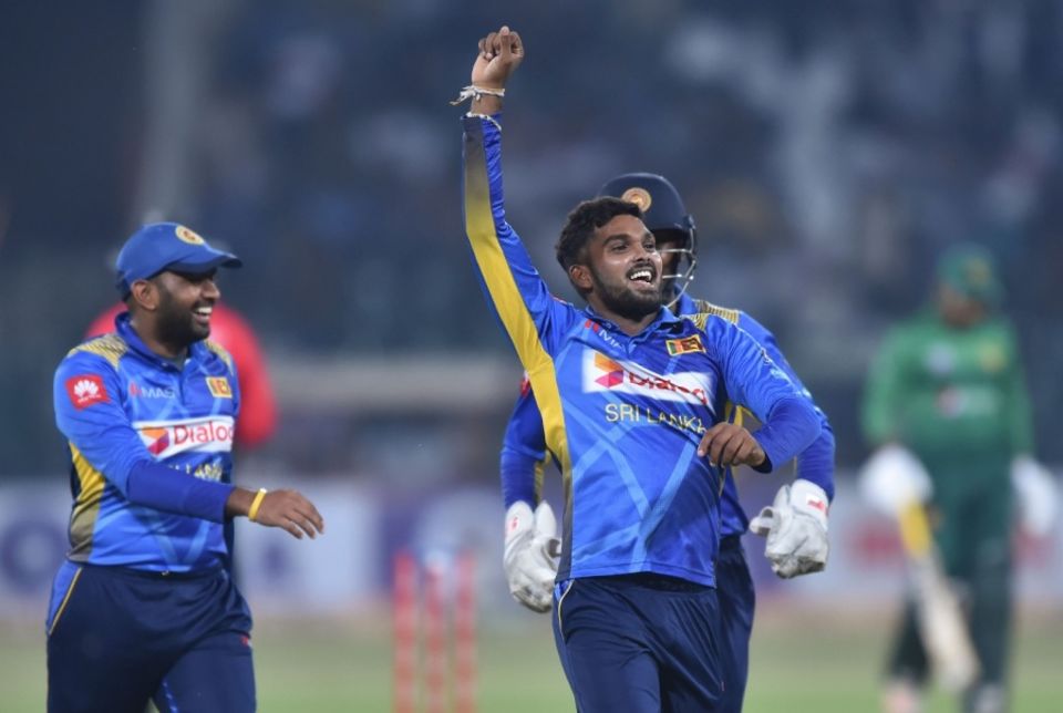 Let the wrong'un in: Wanindu Hasaranga's googlies scythed through Pakistan's middle order