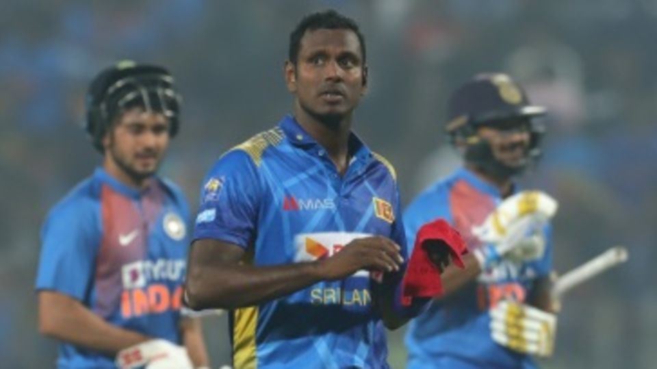 Angelo Mathews bowled in a competitive match for the first time since the World Cup in July 2019