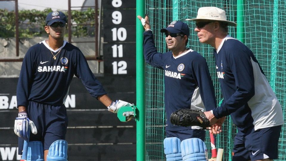 While one group of players has been critical of Chappell's methods, the likes of Dravid largely stayed silent