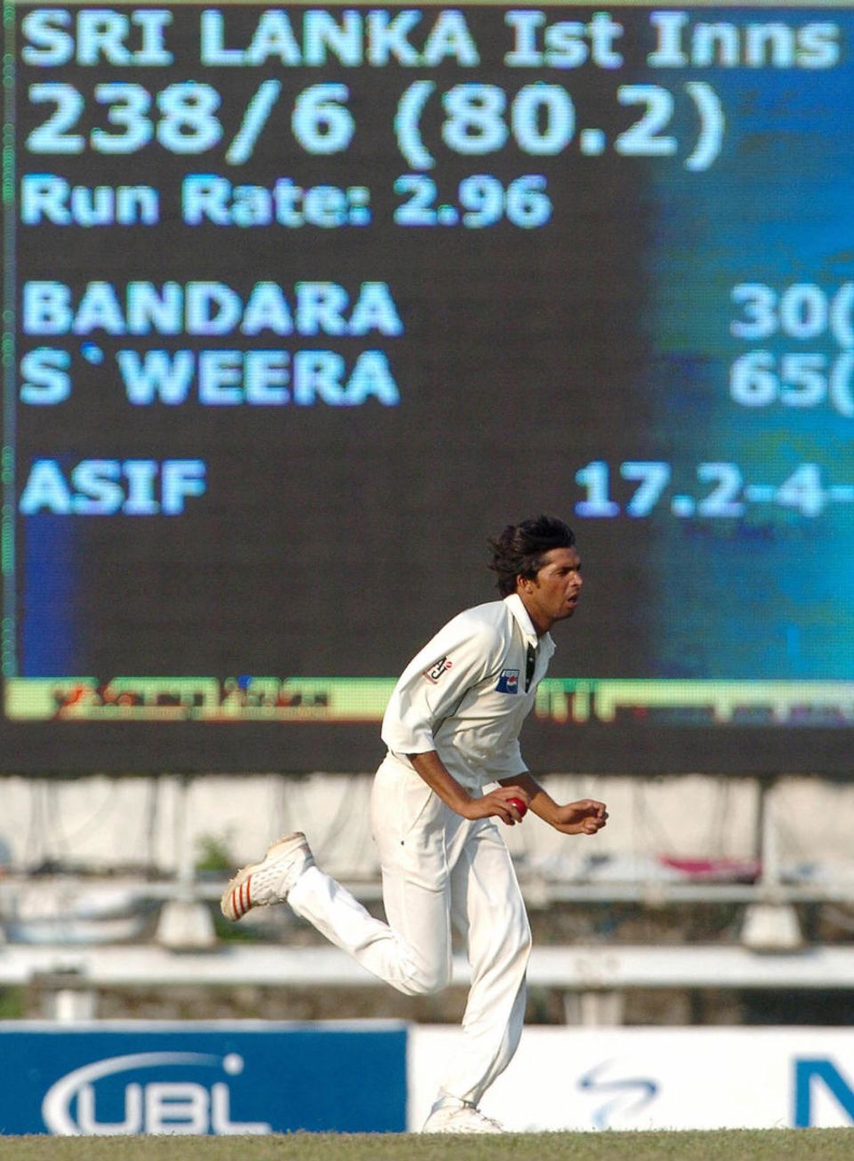 Asif on extracting movement out of a flat pitch in Kandy in 2006, where he took 11 wickets: "Either I was in a hurry or probably they [Sri Lankan batsmen] were in a hurry"