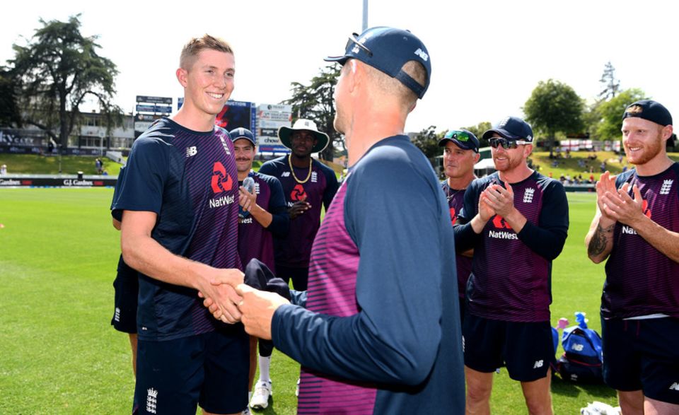 Denly presented Crawley with his Test cap in New Zealand