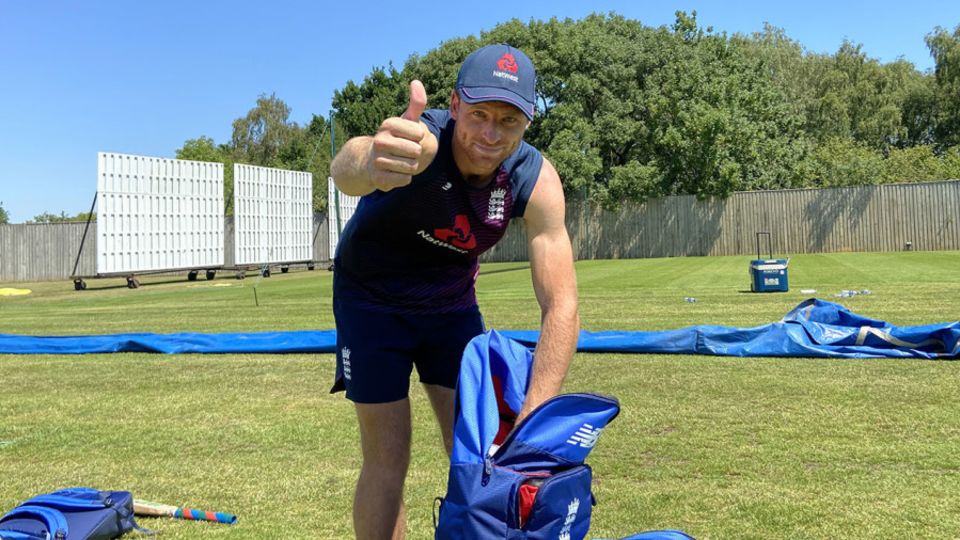 Jos Buttler gives a thumbs up in England training