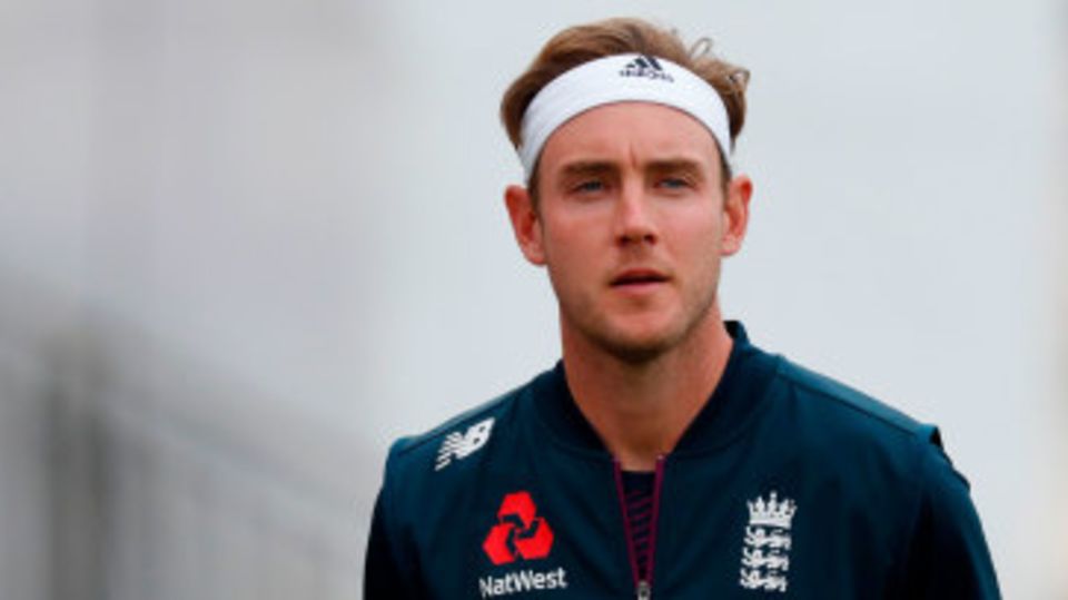 Stuart Broad wearing his new-look bandana