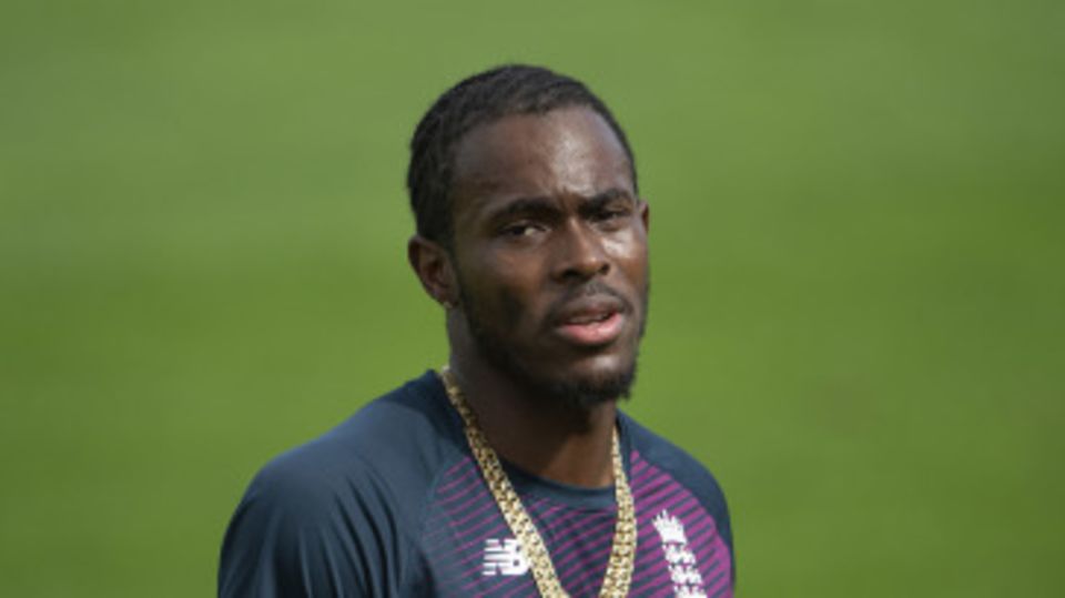 Jofra Archer trains during the fifth day of the second Test against Pakistan