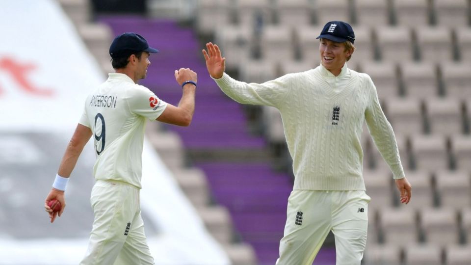 James Anderson and Zak Crawley celebrate a wicket