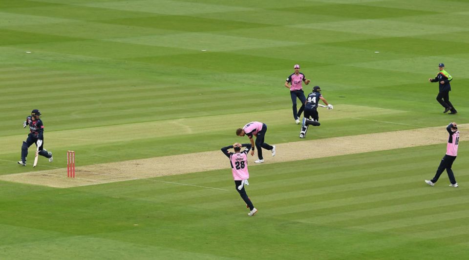 John Simpson missed a run-out chance off the final ball as Kent scampered through
