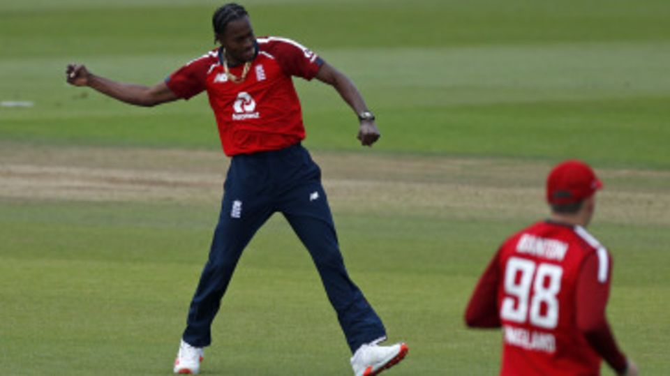 Jofra Archer struck in his opening over