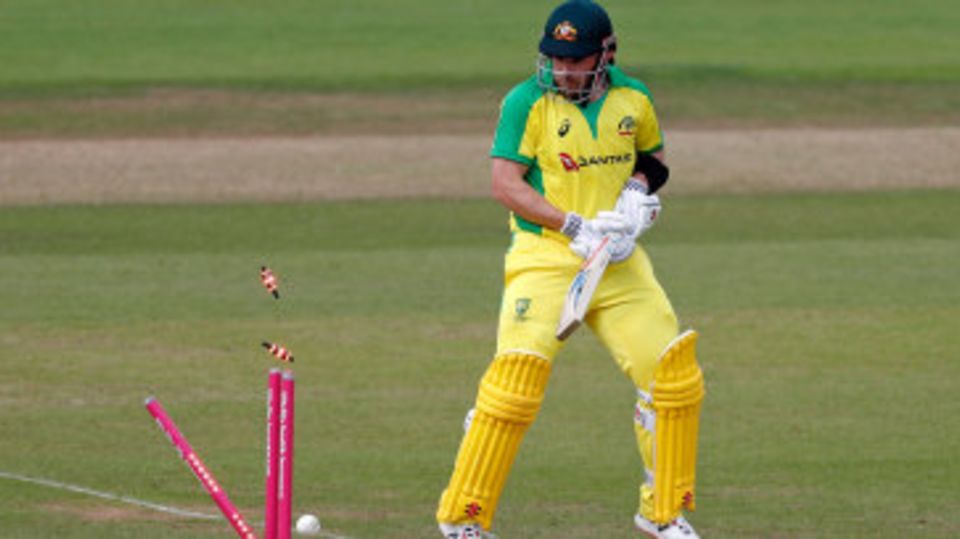 Aaron Finch chopped on for 40