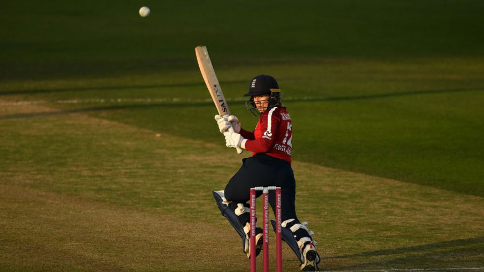 Tammy Beaumont flicks a scoop over her left shoulder