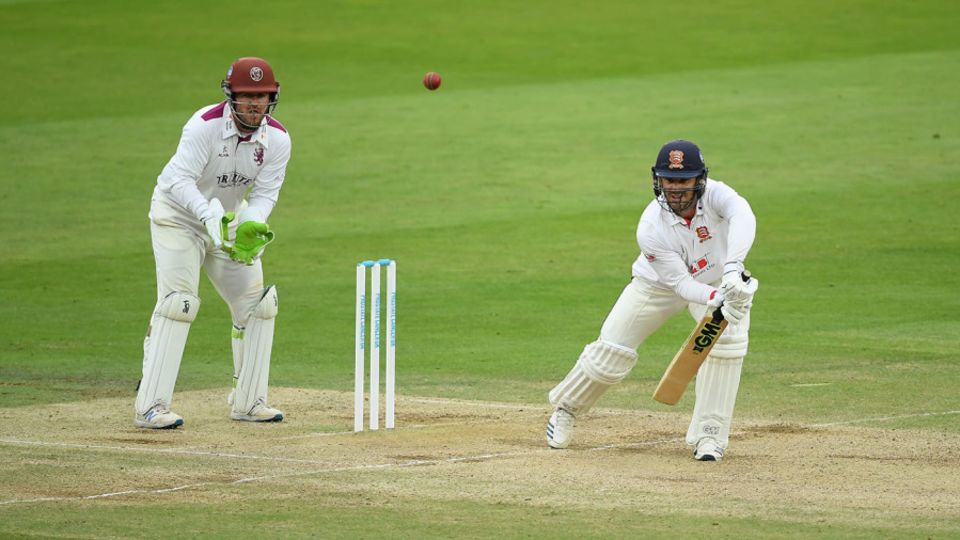Ryan ten Doeschate lunges out to block another delivery