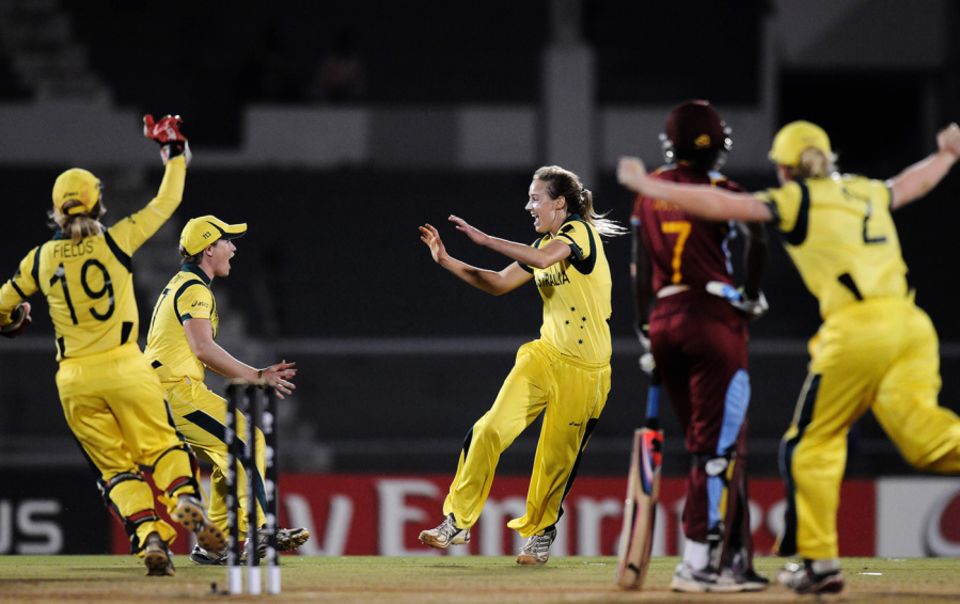 Despite an ankle injury bothering her when she started bowling in the 2013 World Cup final, Ellyse Perry took 3 for 19 to help dismiss West Indies for 145
