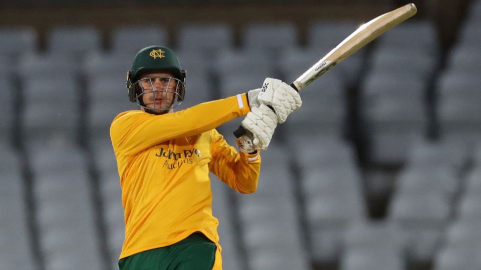 Alex Hales pulls through midwicket