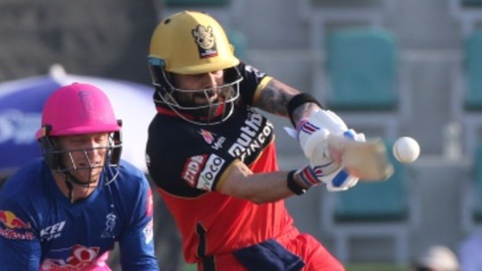 Virat Kohli pulls with power