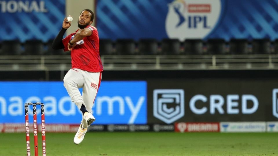 Chris Jordan in his delivery stride