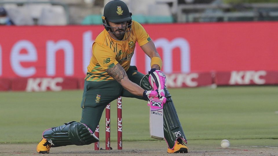 Faf du Plessis will play for the Scorchers till January, when he will leave for the inaugural season of the SA20