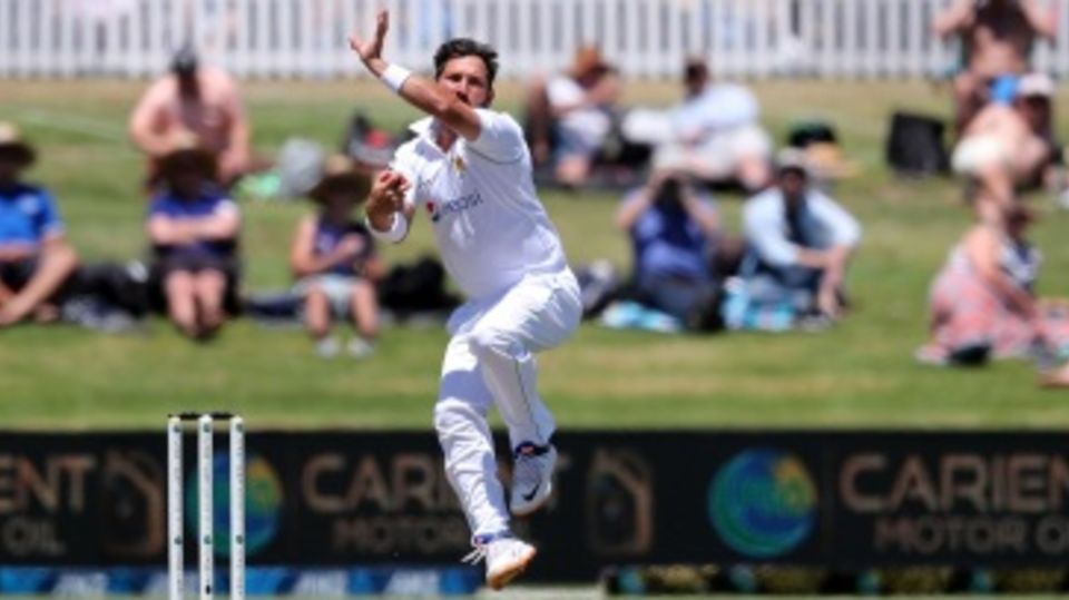 Yasir Shah runs in to bowl