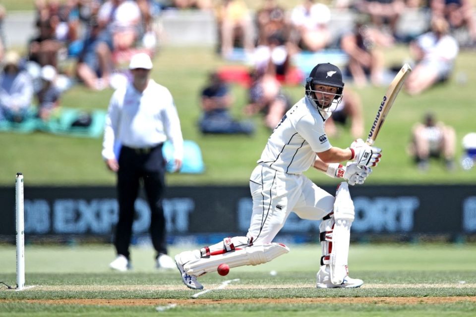 BJ Watling drives one towards point