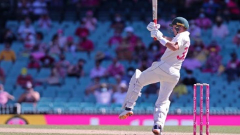 Marnus Labuschagne swivels around and pulls the ball with authority
