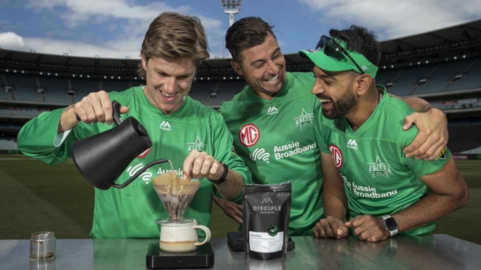 Haris Rauf visits Adam Zampa and Marcus Stoinis' Love Cafe