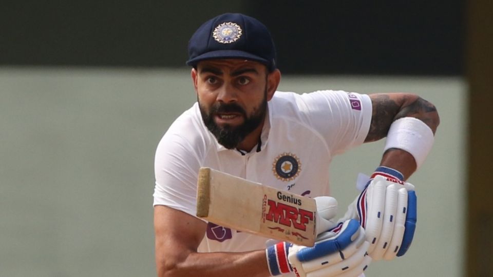 Virat Kohli calls for a quick single