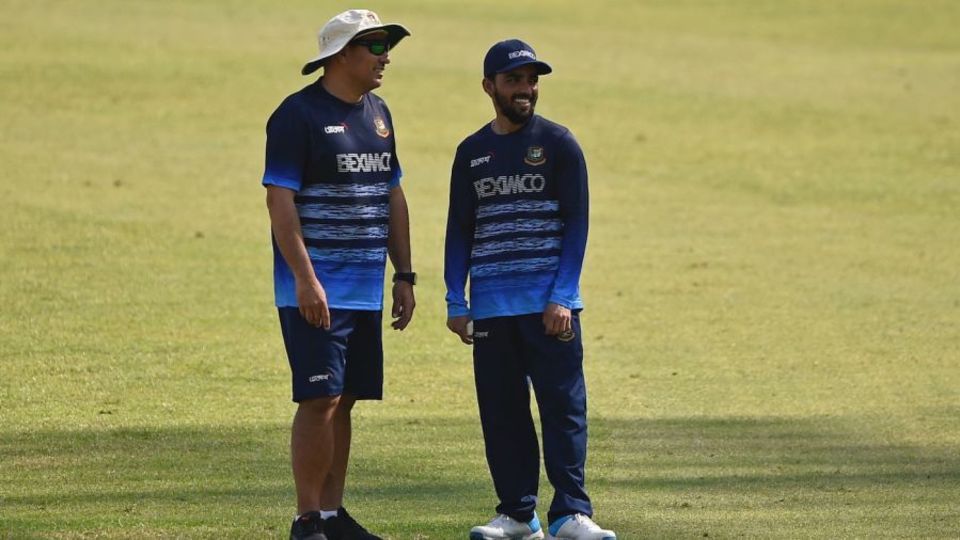 Russell Domingo and Mominul Haque - working towards a common end