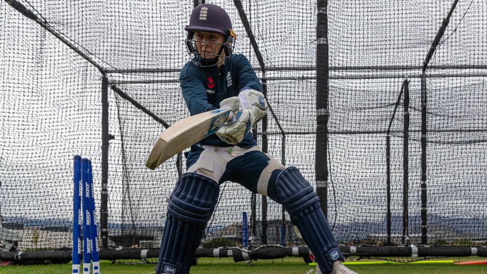 Heather Knight hits the nets in Queenstown