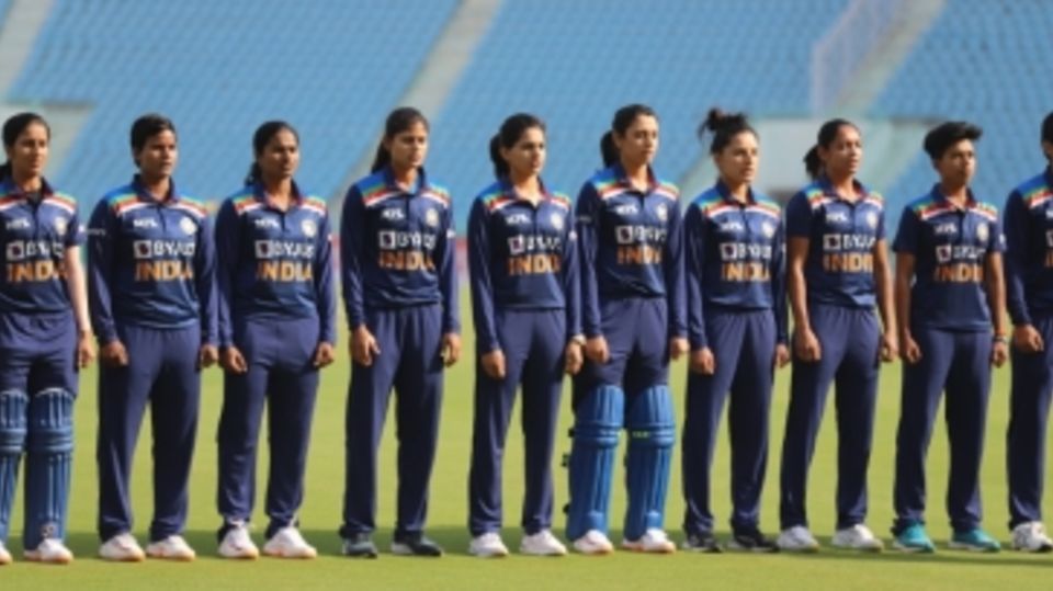 India Women line up for the national anthem for their game since the start of the pandemic