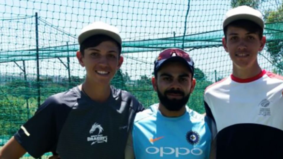 Duan (left) and Marco Jansen with Virat Kohli in the nets on India's 2018 tour
