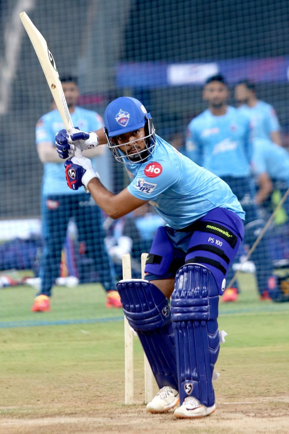 It's not the backlift, silly: Amre says it was more about how Shaw's bat came down in its swing rather than from where